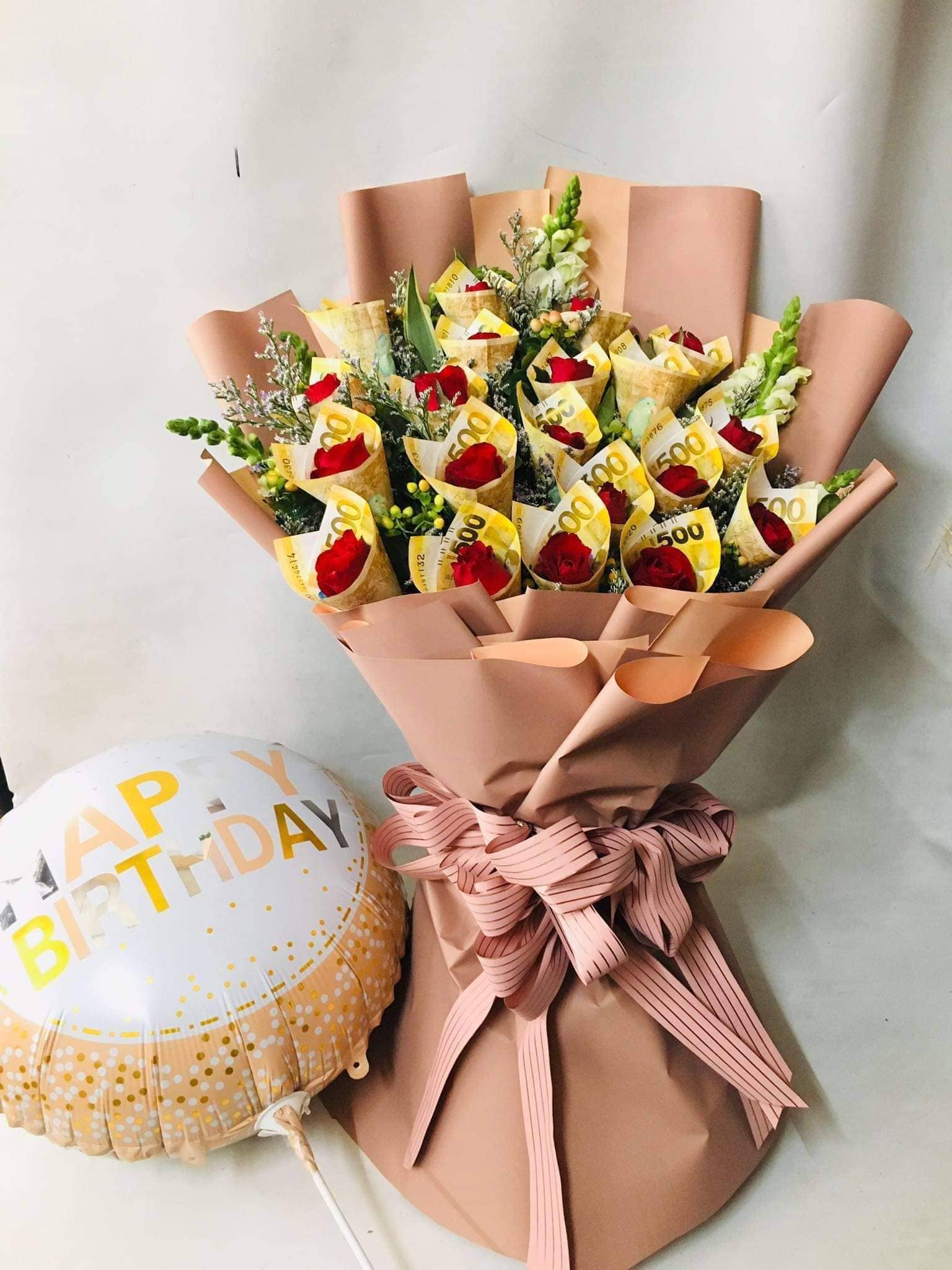 Money and Flowers in a bouquet To Manila  Send Chocolate with Balloon To  Philippines