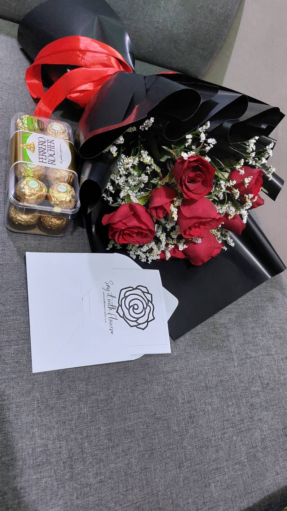 12 red roses bouquet with chocolates