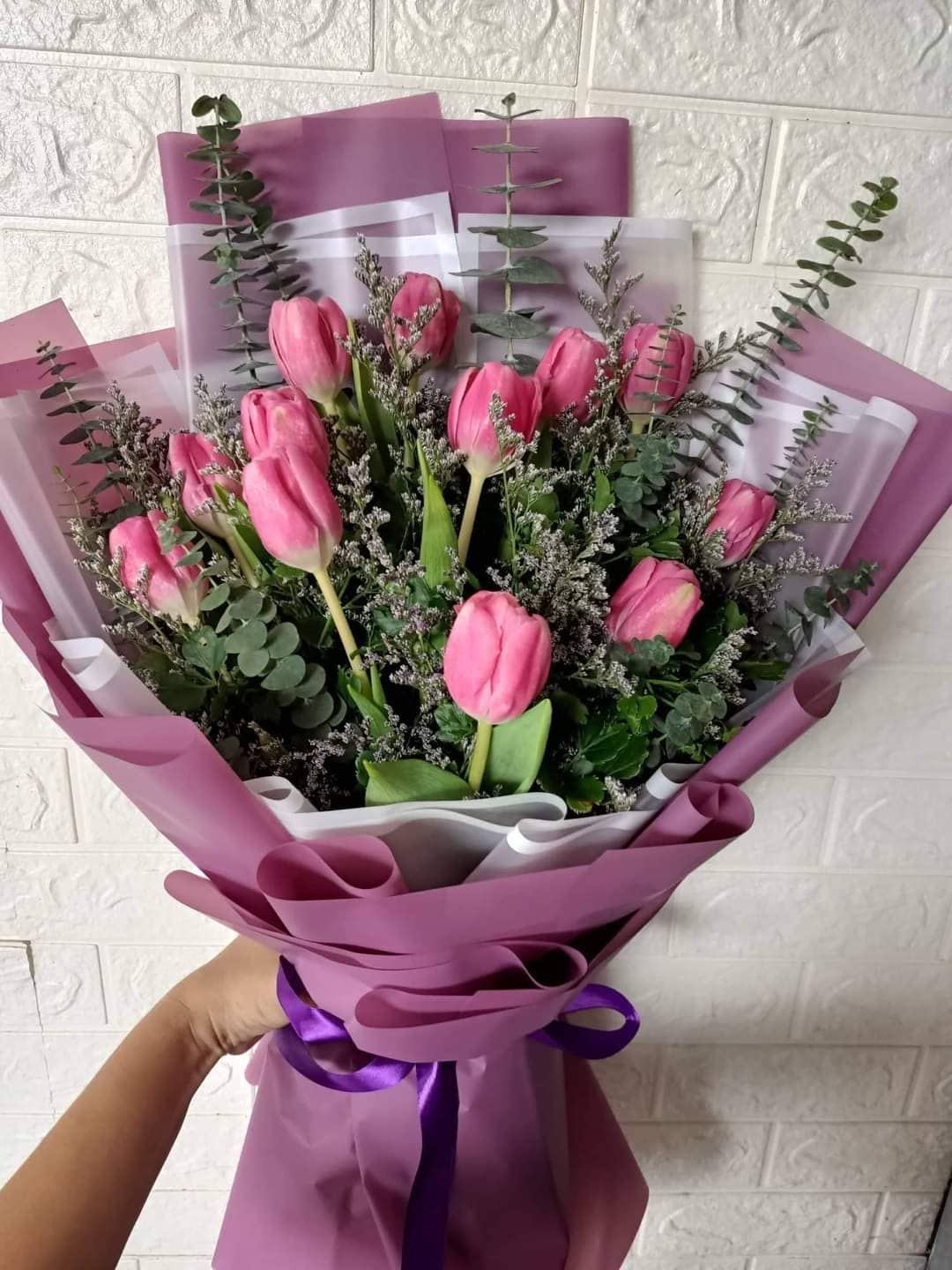 pink tulips 1dz. bouquet